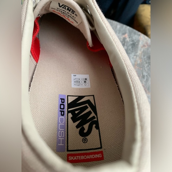 NEW VANS SHOES - Picture 4 of 5